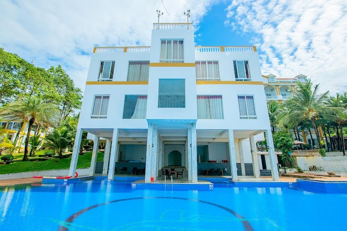 트렌디한 매장 선 비엣 리조트 비치 & 스파