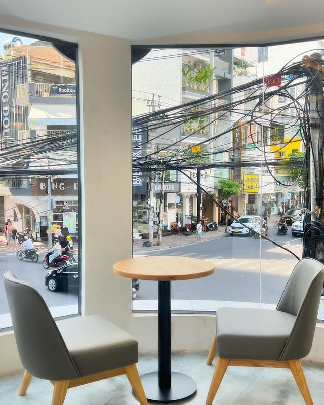 사진 찍기 좋은 매장 카페 뎁