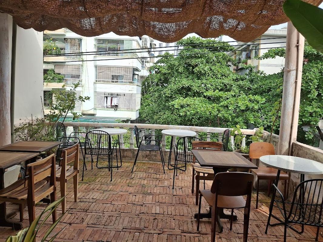 통돈 로컬 카페 2 - 침향탑 인기 스팟