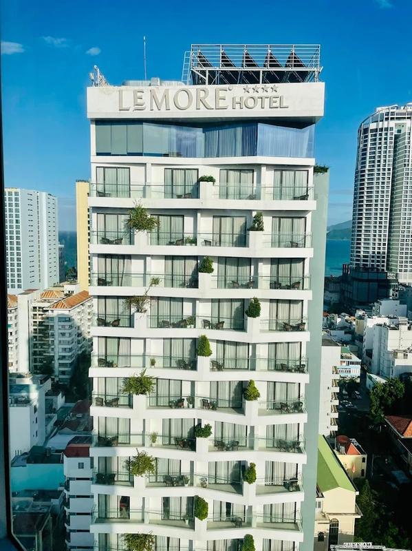 인스타 감성의 매장 르모어 호텔 나트랑