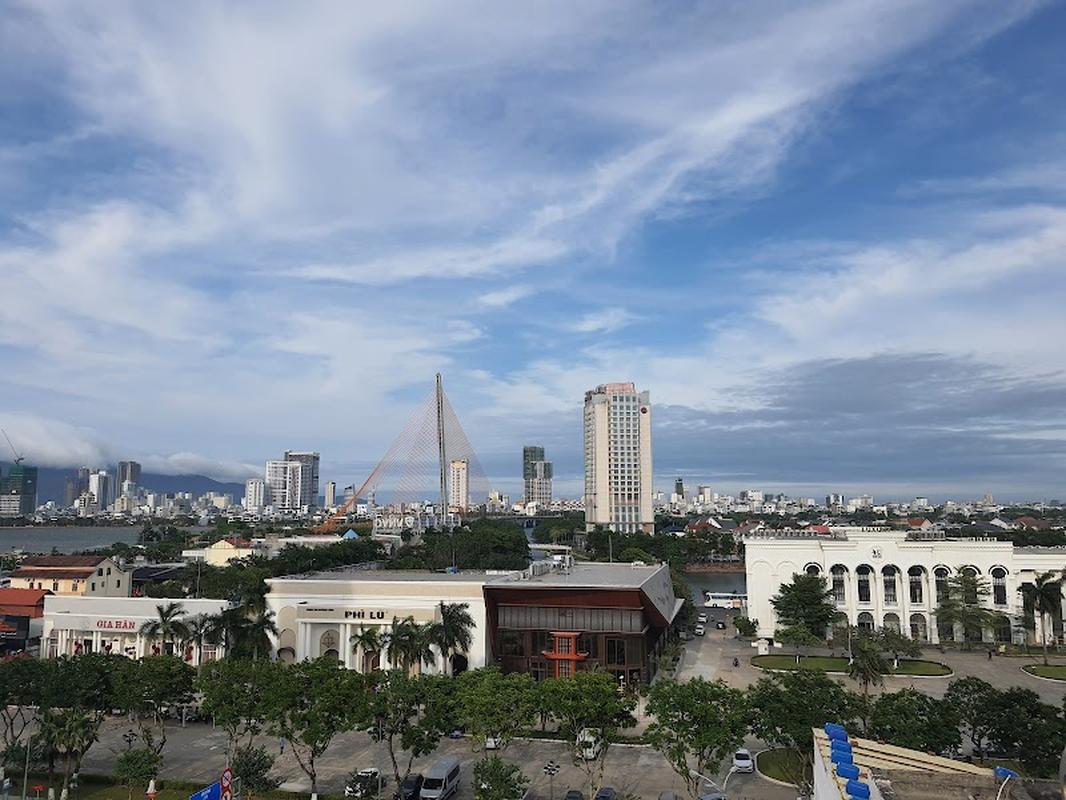 루이 럭셔리 아파트, 다낭 여행 중 방문