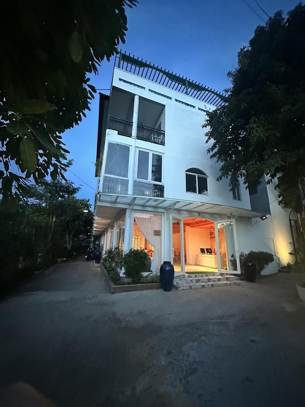 사진 찍기 좋은 매장 더 시그니처 리트리트 & 풀 푸꾸옥