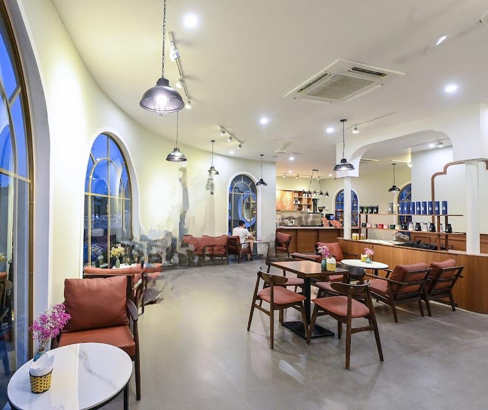 핫플로 유명한 하노이 호아 자 카페