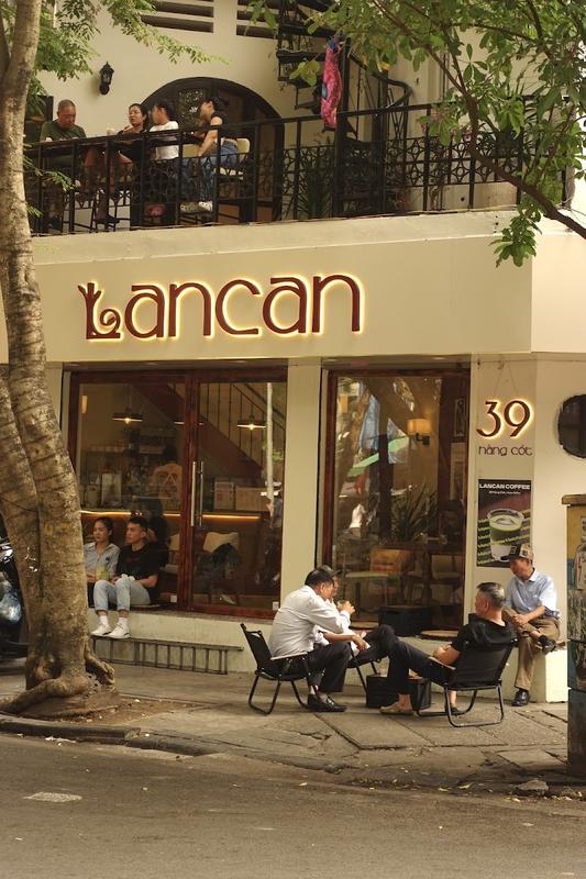 핫플로 유명한 하노이 란 깐 커피