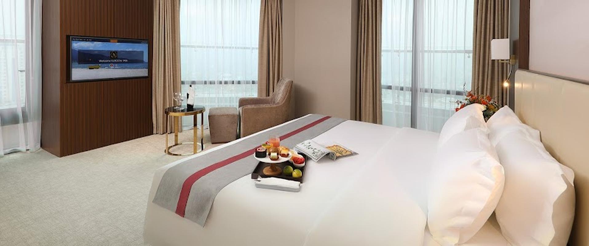 그랜드 비스타 호텔, 하노이 여행 중 방문