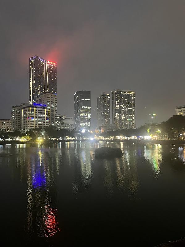 롯데센터하노이전망대 아이레스트 시그니처 바 딘 호숫가 사진