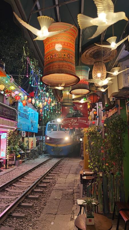 탕롱황성 레일웨이 투안 카페 사진