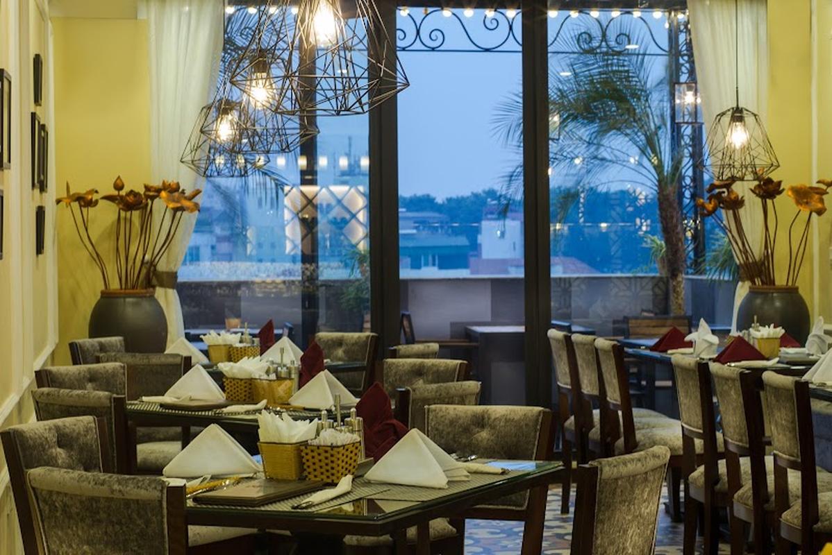 로컬 추천 탕롱황성 마블 레스토랑