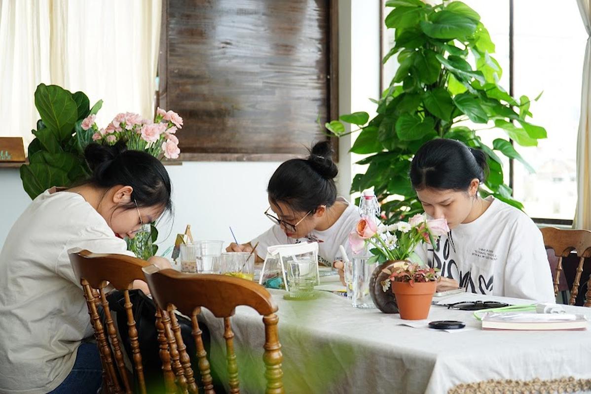 조용한 매장 띠엠 루 커피