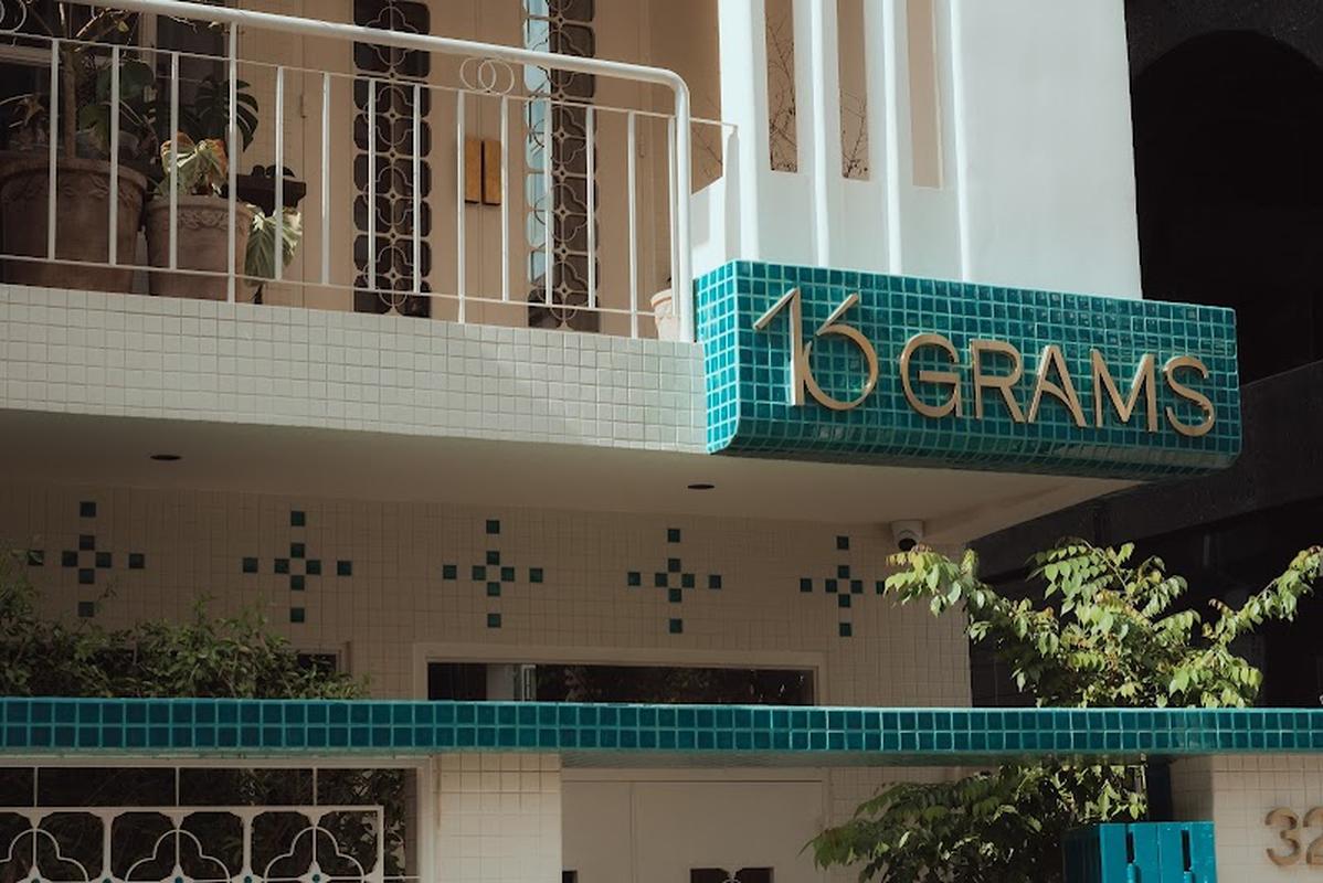 트렌디한 떤딘성당핑크성당 16 그램 카페