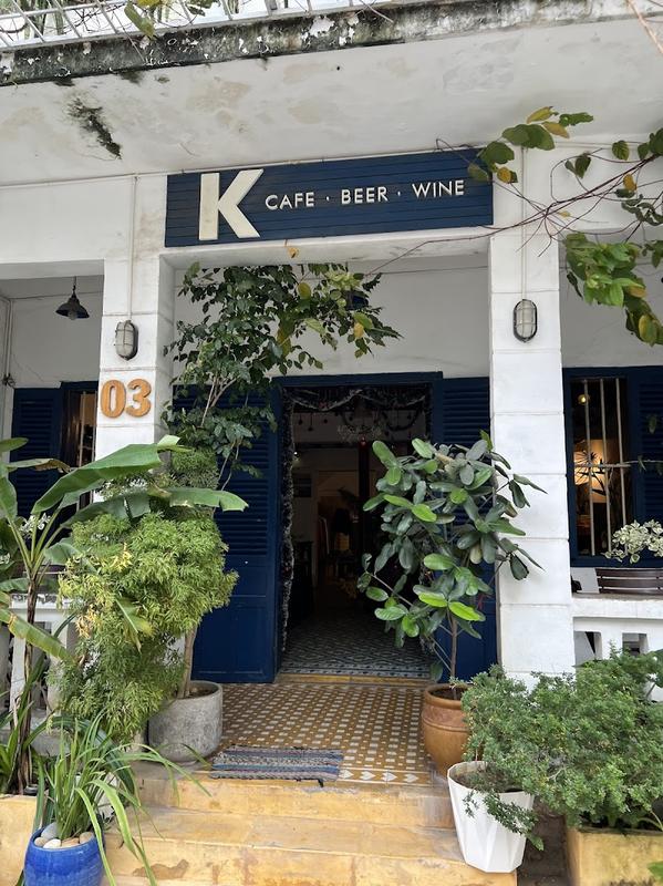 K 카페, 나트랑 여행 중 방문