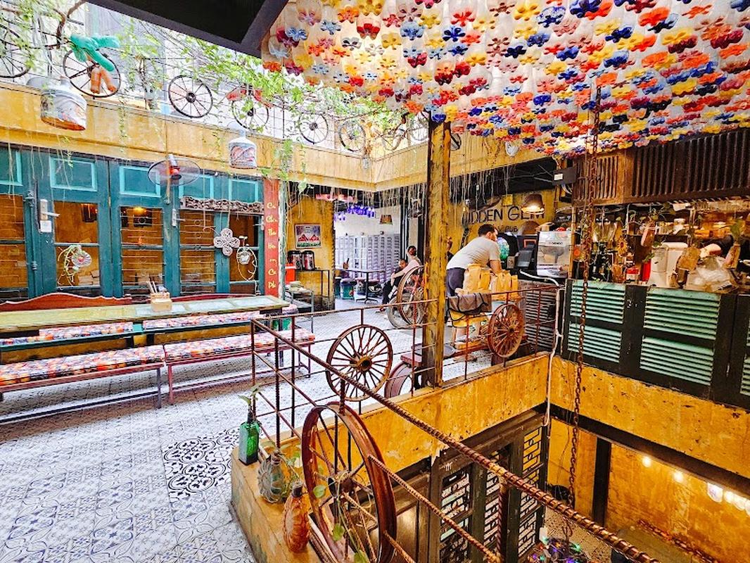 트렌디한 탕롱수상인형극장 히든 젬 카페 하노이