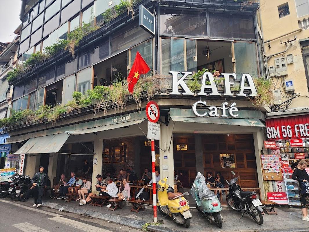 여행객 필수 매장 카파 카페