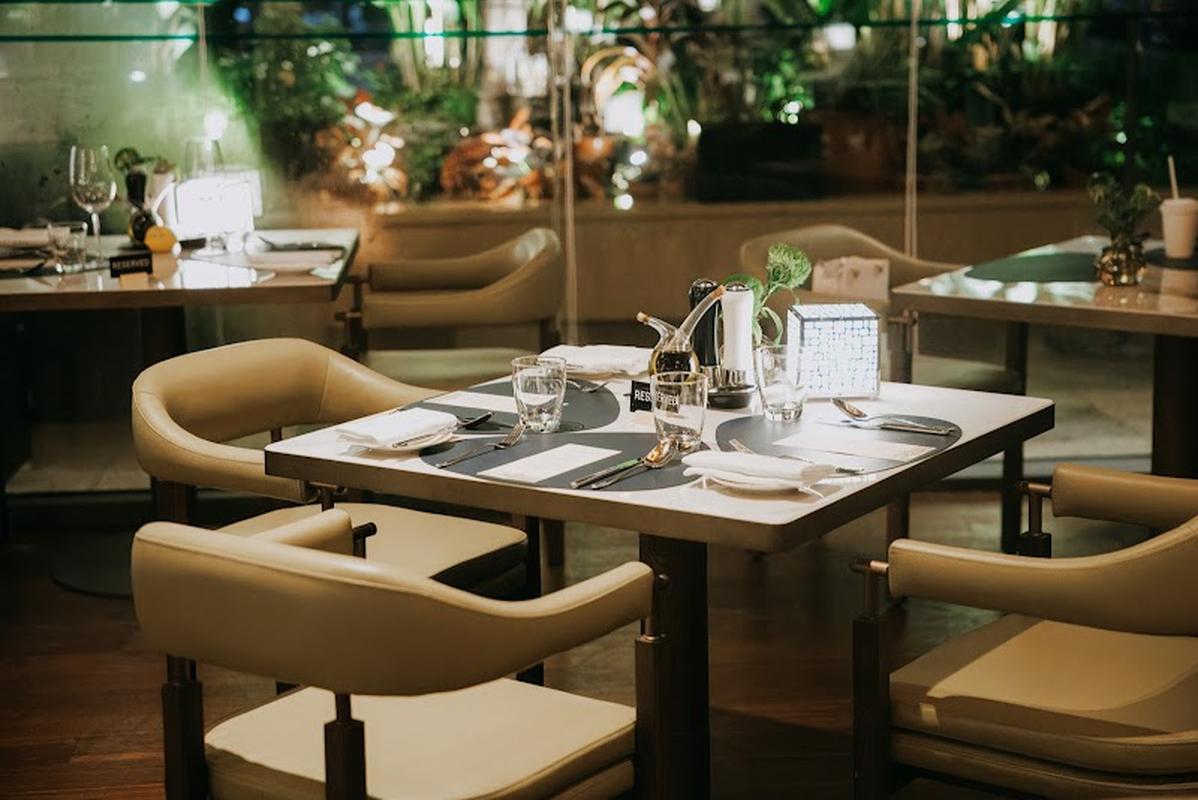 바질리코, 호치민 여행 중 방문