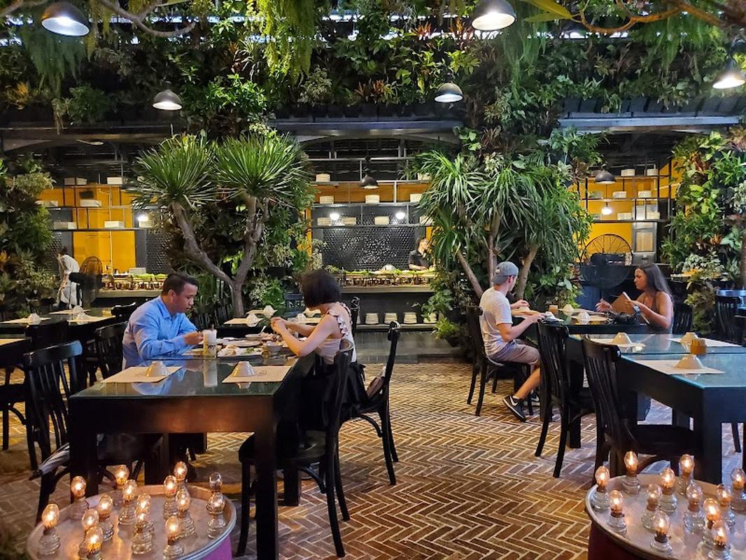 호치민 다이아몬드플라자 응온 레스토랑 사진