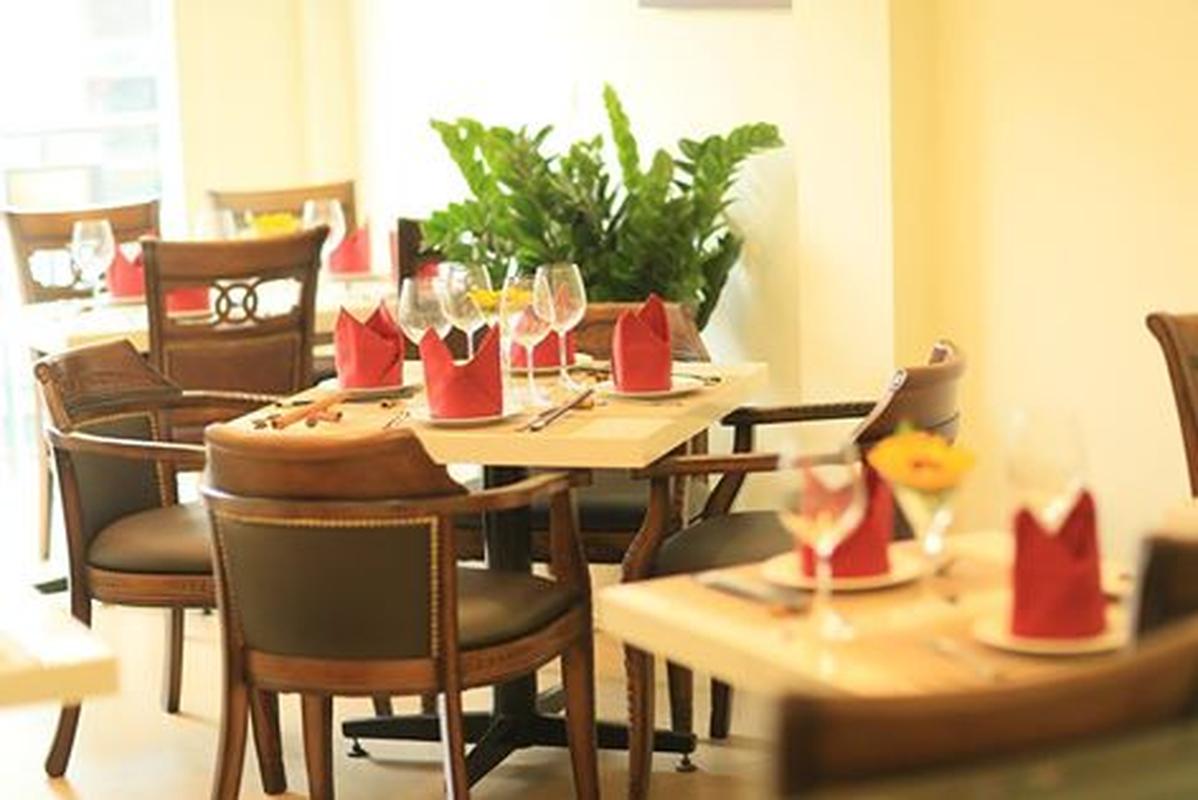 두옹스 레스토랑, 하노이 여행 중 방문