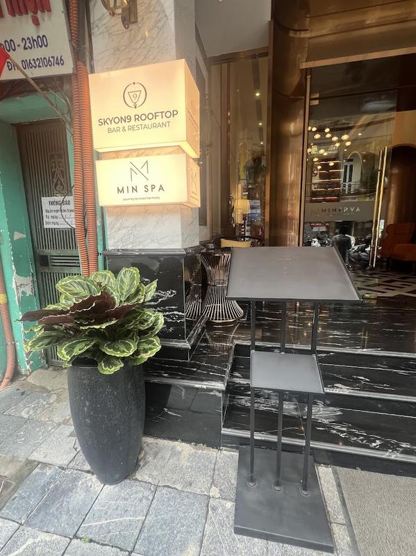 스카이온9 루프탑 바 - 호안끼엠호수 인기 스팟