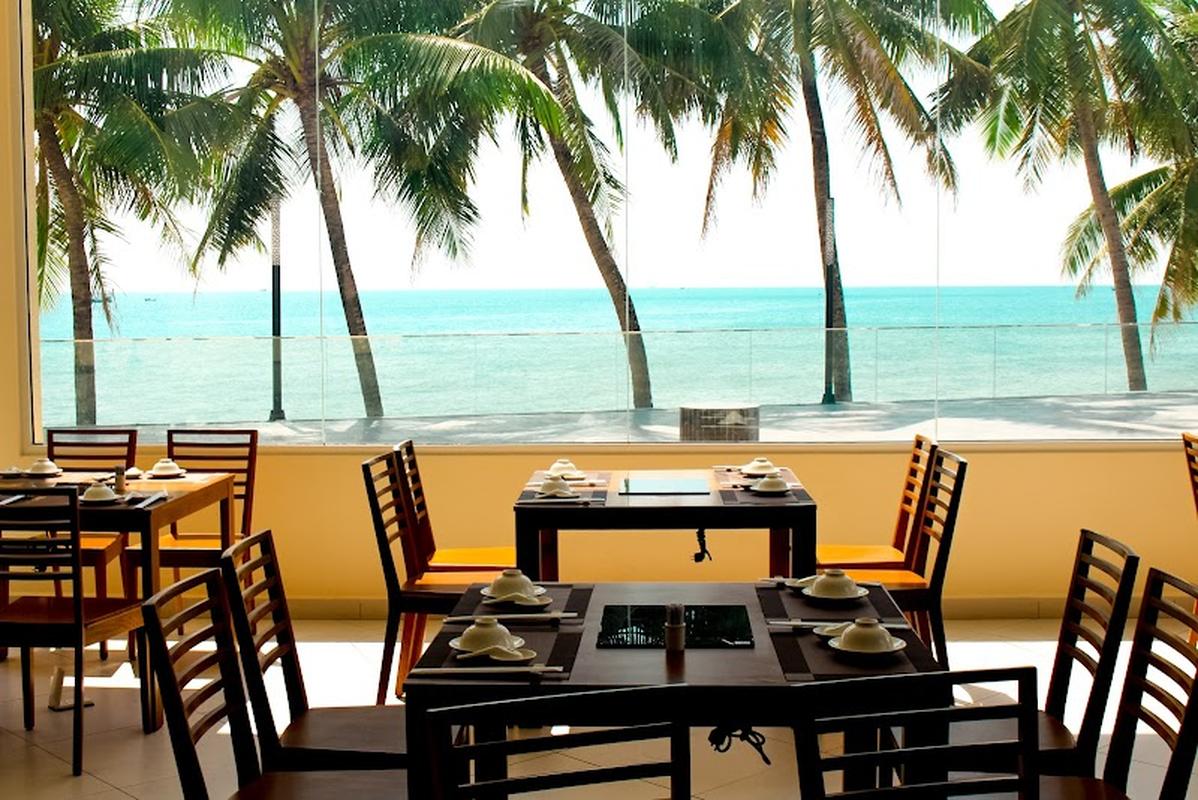 감성적인 푸꾸옥 후옹 비엔 레스토랑