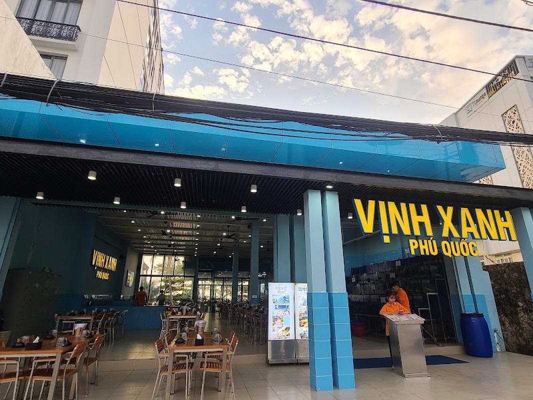 푸꾸옥 딘커우사원 냐 하응 빙 잔 푸꾸옥 사진