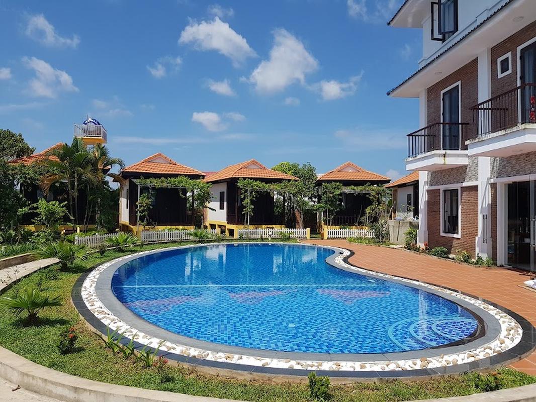 훙 브엉 리조트 - 즈엉동시장 인기 스팟