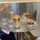 현지 느낌의 매장 코피리아 썸네일